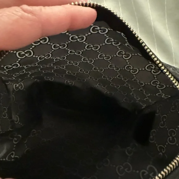 Gucci Black GG Embossed Toiletry Bag - Picture 5 of 6